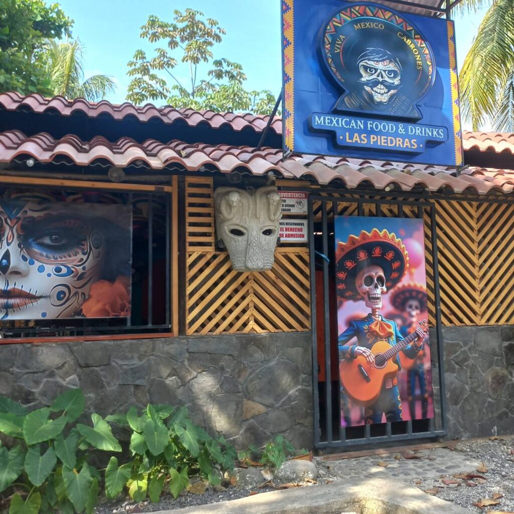 Las-Piedras-Mexican-Playa-Carmen-Santa-Teresa