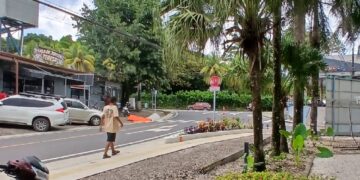 Newly completed crossroads connecting Santa Teresa and Malpaís after major road construction and infrastructure improvements in 2025.