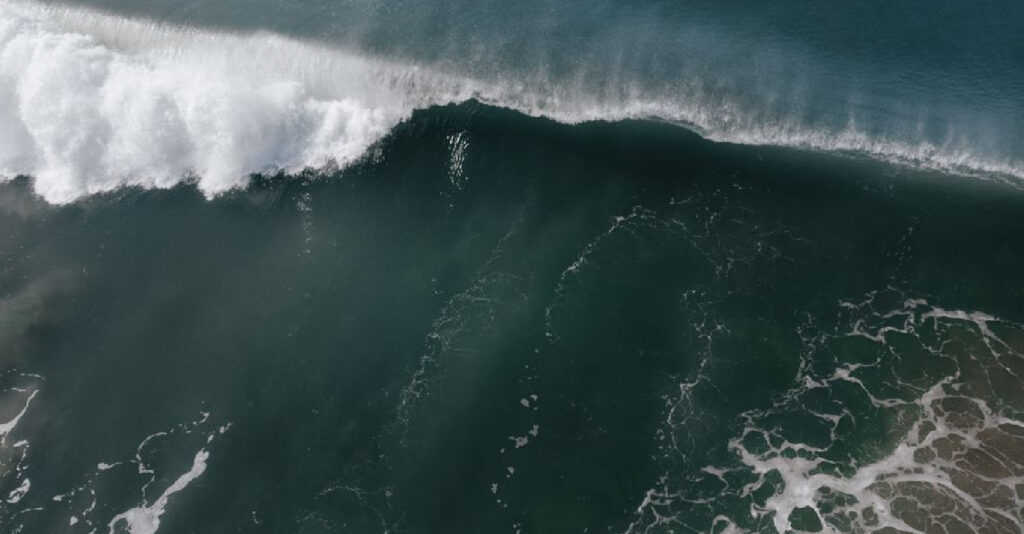 Clean powerful wave forming in Santa Teresa surf break Costa Rica
