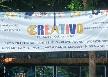 Welcome to Creativo Culture Center for Art and Music, sign in Santa Teresa Costa Rica, creative community space offering children’s art camps, music workshops, dance, crafts and cultural activities